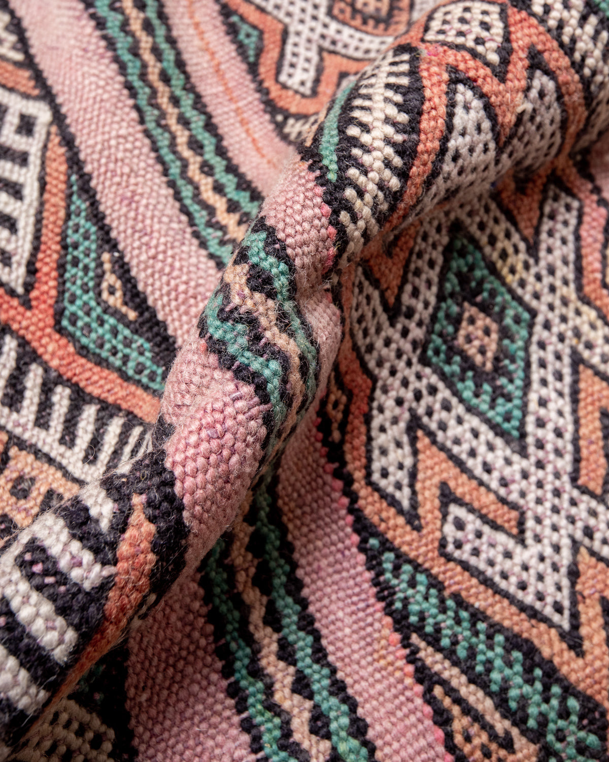 Modern, designer, handcrafted Berber rug from Morocco. Vintage Kelim carpet with beautiful designs and robust flat weave. 100% wool.